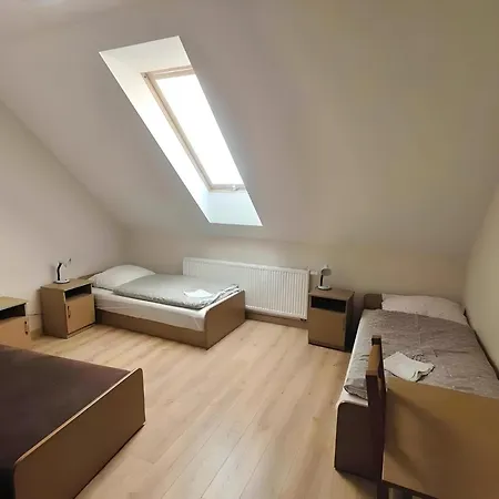 ゲストハウス Karmelitanski