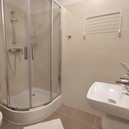 ゲストハウス Karmelitanski ザボヤ