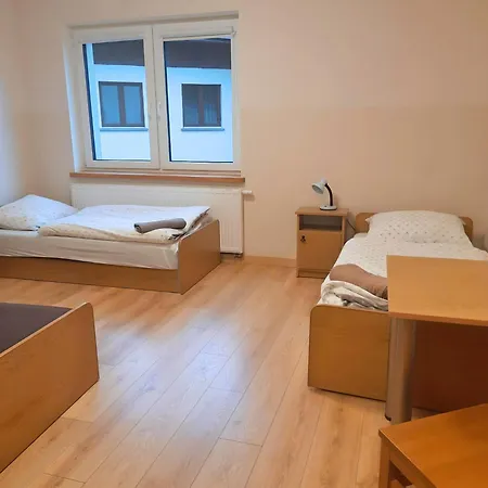 ゲストハウス Karmelitanski ザボヤ